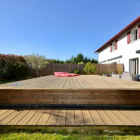 - Maison Contemporaine Avec Piscine * 아르본느