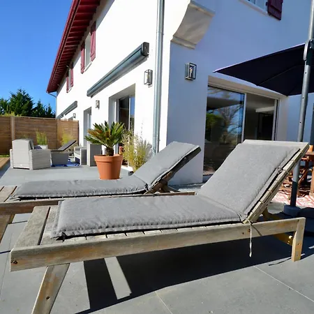 - Maison Contemporaine Avec Piscine * 아르본느