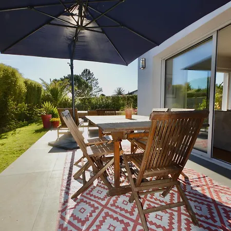 - Maison Contemporaine Avec Piscine 度假居 *
