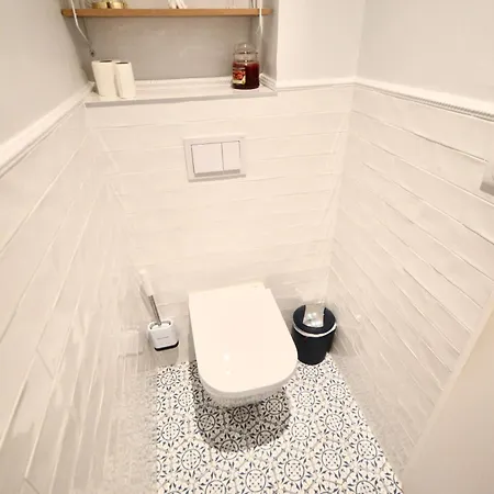 - Maison Contemporaine Avec Piscine * 아르본느