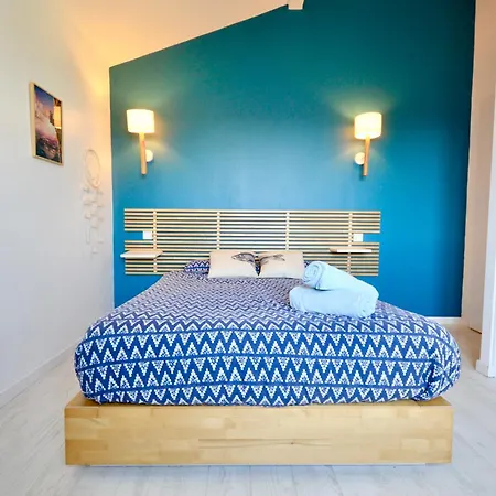 - Maison Contemporaine Avec Piscine 펜션 *
