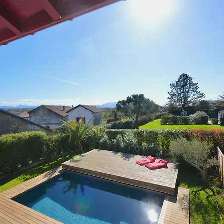 - Maison Contemporaine Avec Piscine 펜션